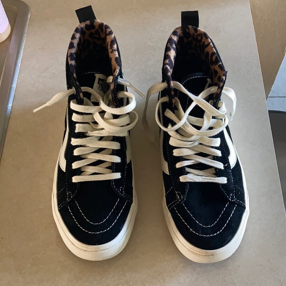 MTE Vans brand new